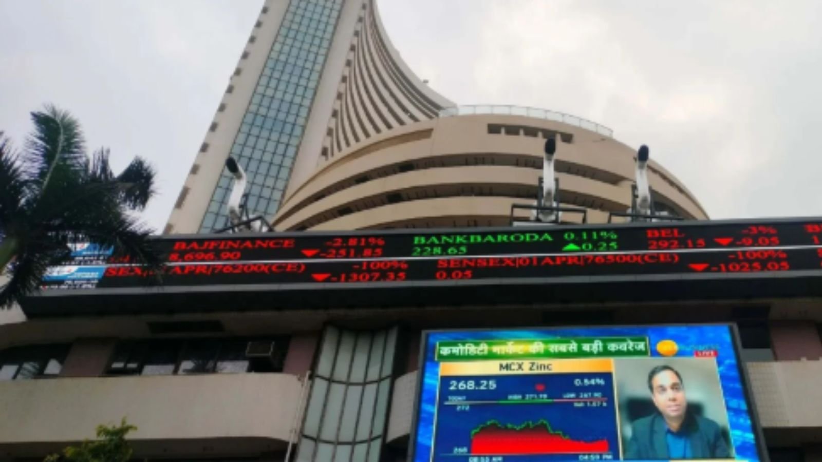 Rupee up 18 paise at 95.21; Sensex rises 480 points, Nifty tops 24,300