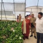 सीतापुर जिलाधिकारी डा0 राजागणपति आर0 द्वारा जिला उद्यान अधिकारी,